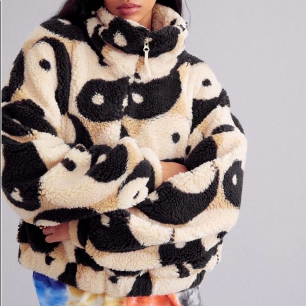 UO Olivia Printed Yin Yang Sherpa Jacket